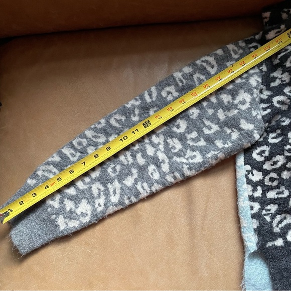 All Saints Leya Crewneck wool mohair leopard animal print pattern sweater fuzzy - Picture 7 of 8